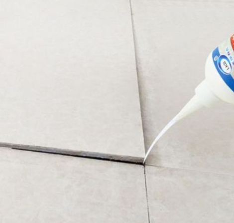 铁门关瓷砖空鼓维修公司分享卫生间瓷砖脱落的原因可能有以下几点